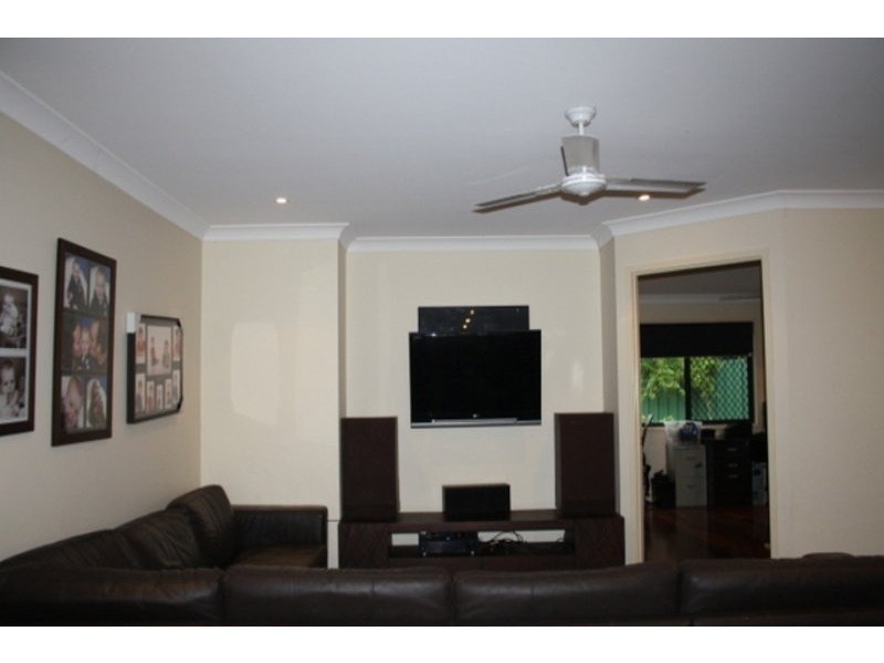 12A Bimbadeen Drive, Loganholme QLD 4129