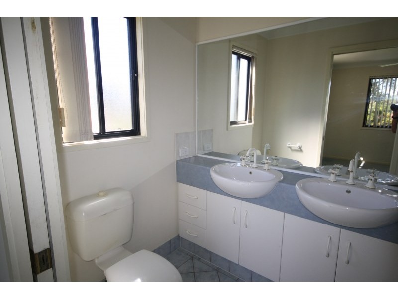 26/10 Diane Court, Calamvale QLD 4116