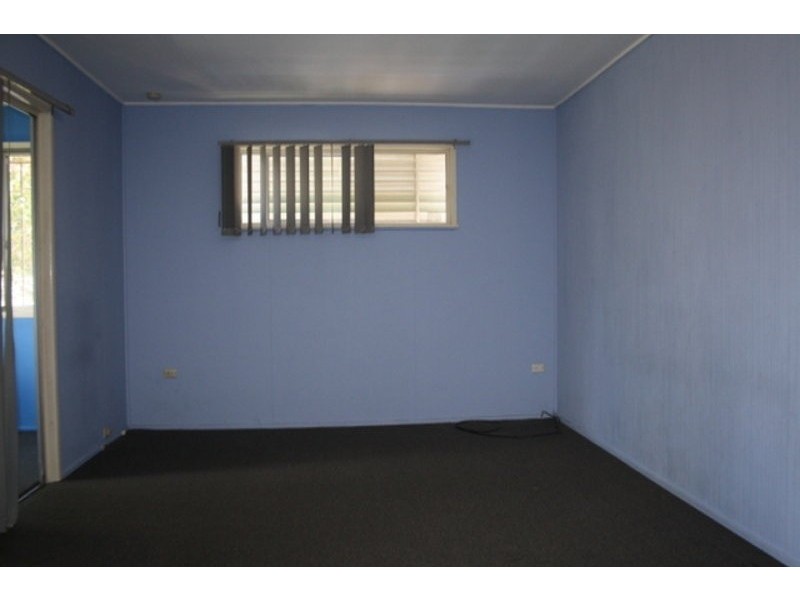 225 Broadwater Road, Mansfield QLD 4122