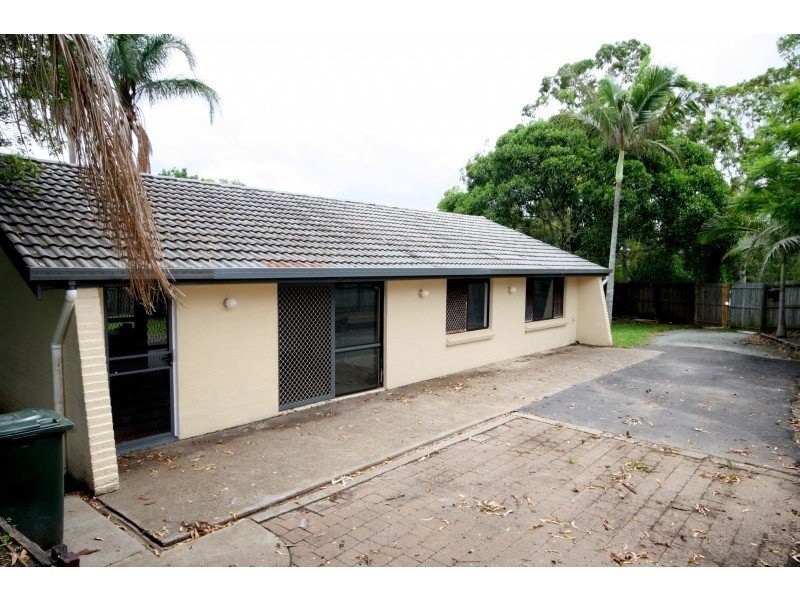75 Mayes Avenue, Kingston QLD 4114