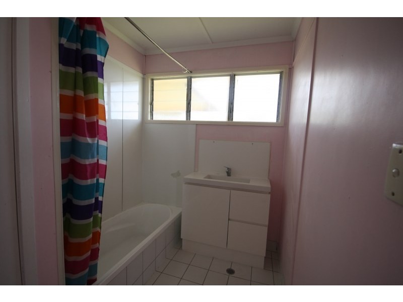 121 Ewing Road, Woodridge QLD 4114