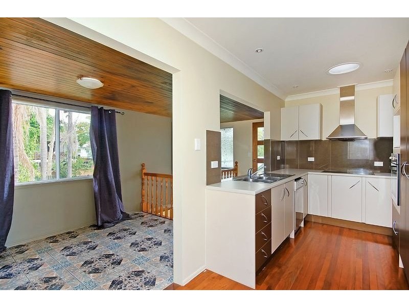 22 Poppy Street, Kingston QLD 4114