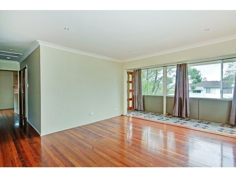 22 Poppy Street, Kingston QLD 4114