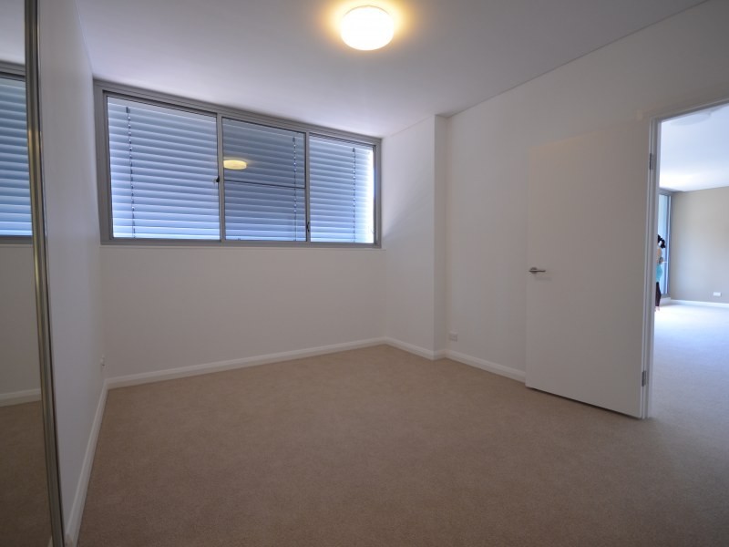 12 Duntroon Avenue, St Leonards NSW 2065