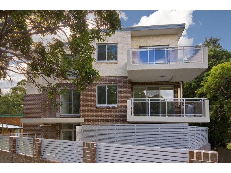 33 Hampden Road, Artarmon NSW 2064