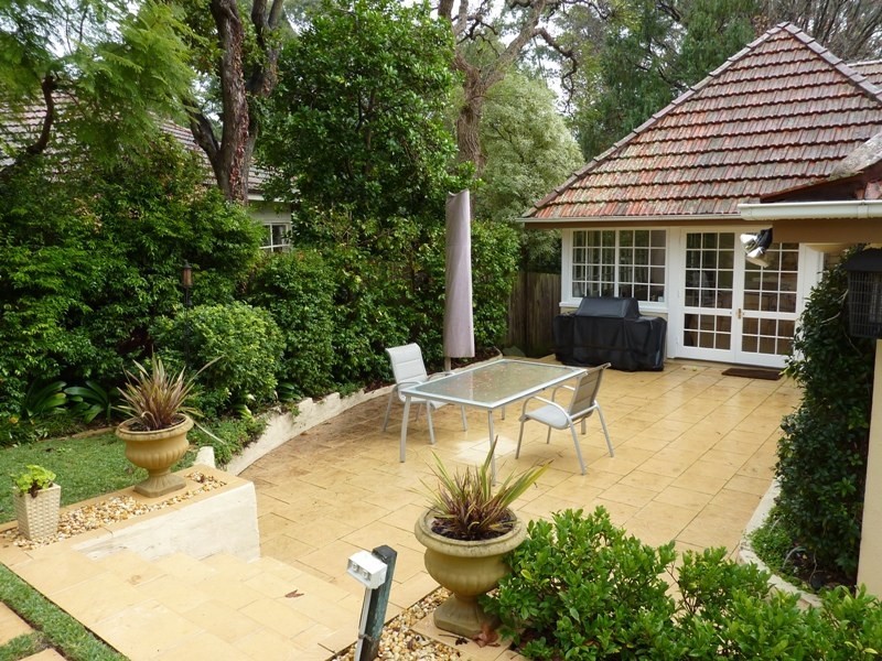 9 Amarna Parade, Roseville NSW 2069