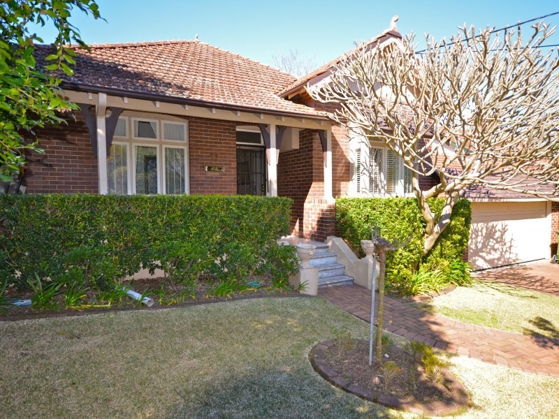 57 Bancroft Avenue, Roseville NSW 2069