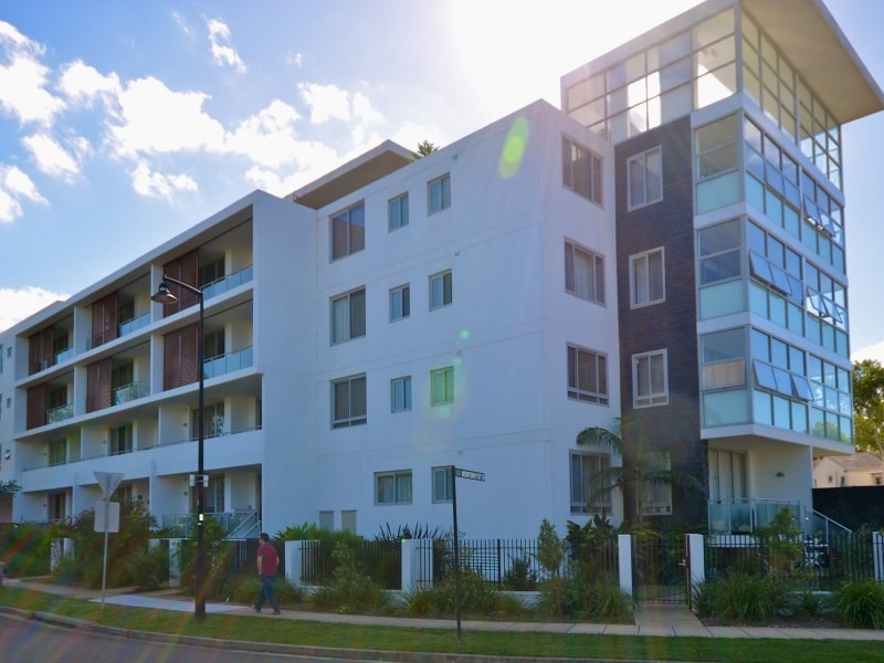 6 Avenue Of Oceania, Newington NSW 2127