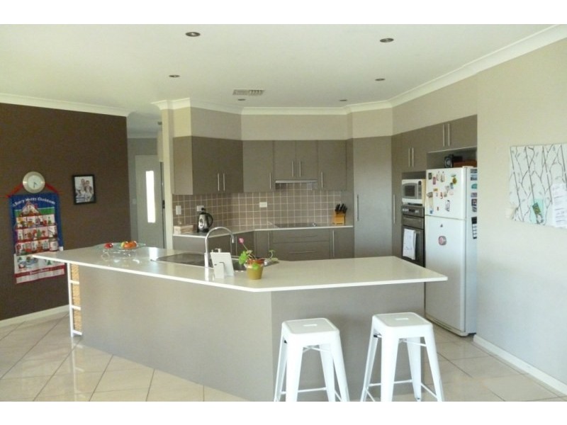 22 White Circle, Mudgee NSW 2850