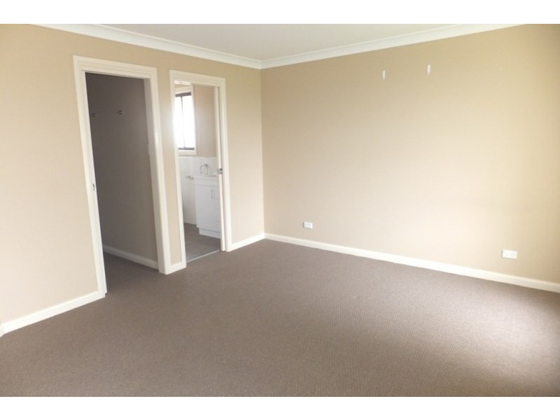 19 Hardy Crescent, Mudgee NSW 2850