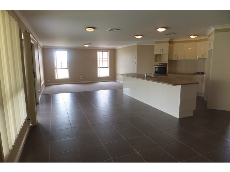 19 Hardy Crescent, Mudgee NSW 2850