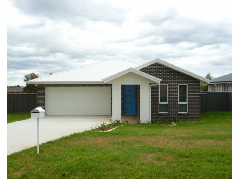 16 Winter Street, Mudgee NSW 2850