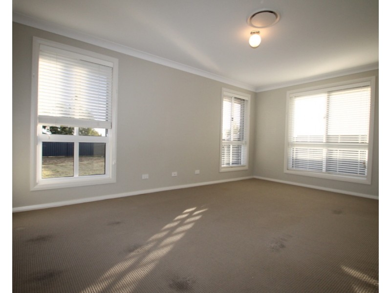 16 Winter Street, Mudgee NSW 2850