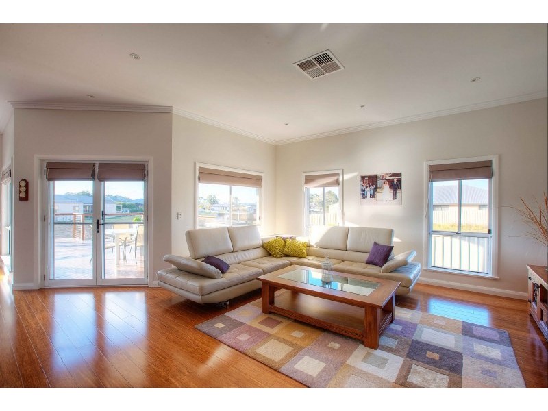 16 Bateman Avenue, Mudgee NSW 2850