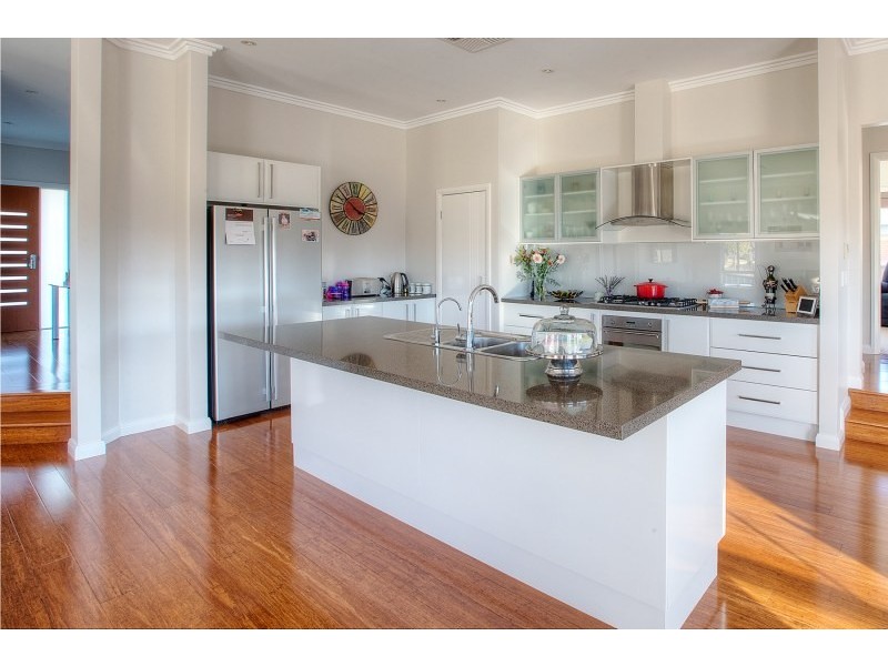 16 Bateman Avenue, Mudgee NSW 2850