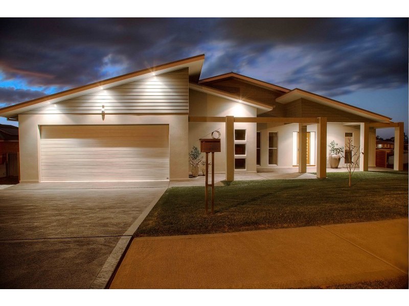 16 Bateman Avenue, Mudgee NSW 2850