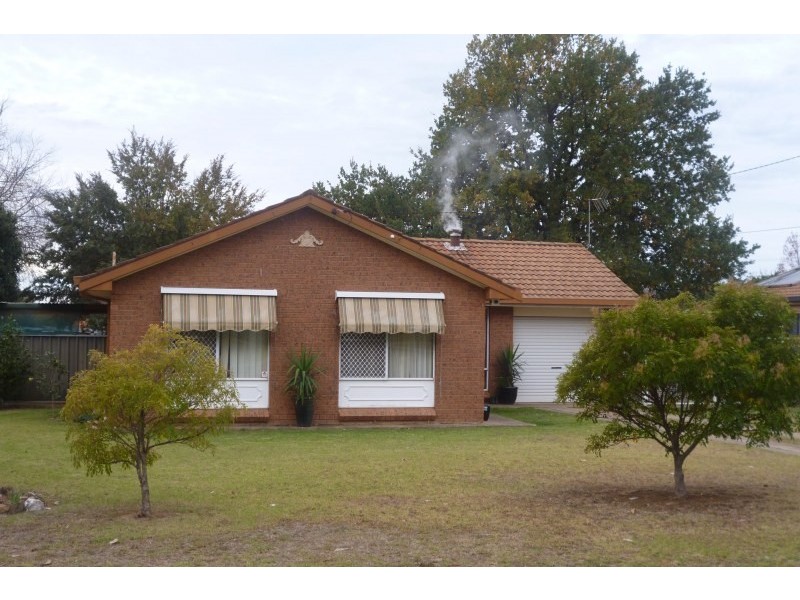 8 Lang Street, Mudgee NSW 2850