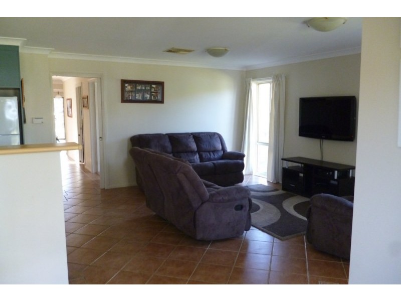 15 Woodside Close, Mudgee NSW 2850