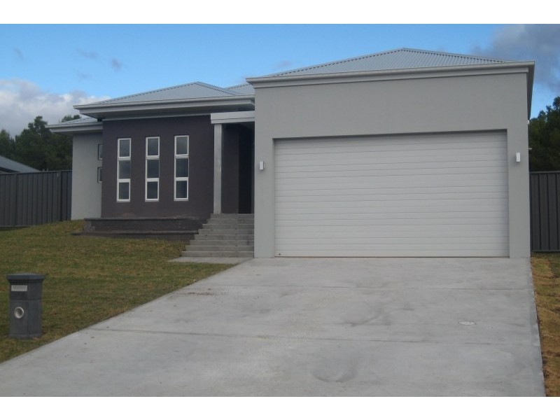 12 Flirtation Avenue, Mudgee NSW 2850