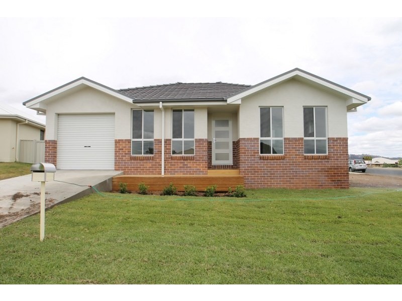 2 Hennessy Place, Mudgee NSW 2850