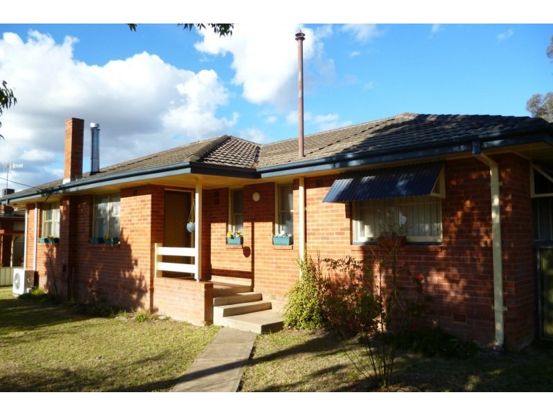 17 Bell Street, Mudgee NSW 2850