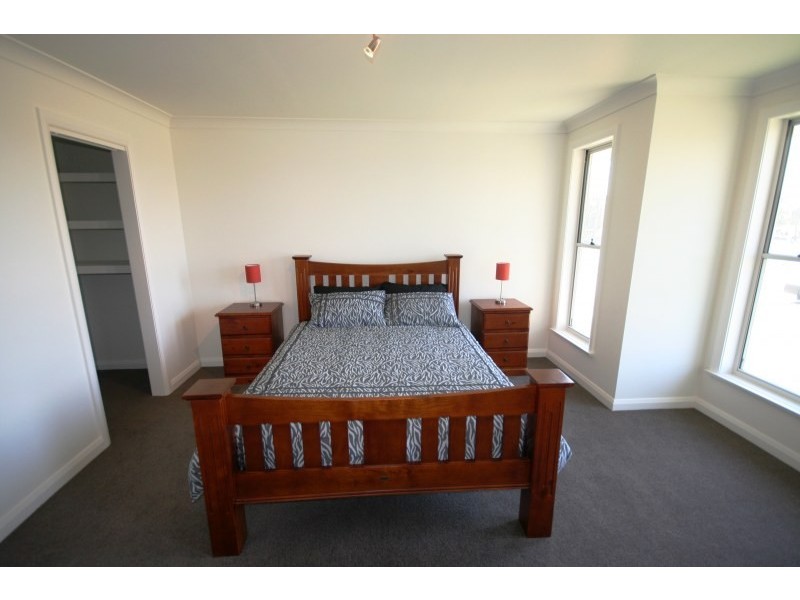 4 Broadhead Road, Mudgee NSW 2850