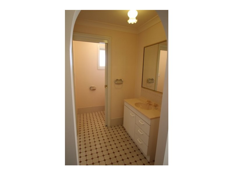 Unit 1/10 Lochiel Lane, Mudgee NSW 2850