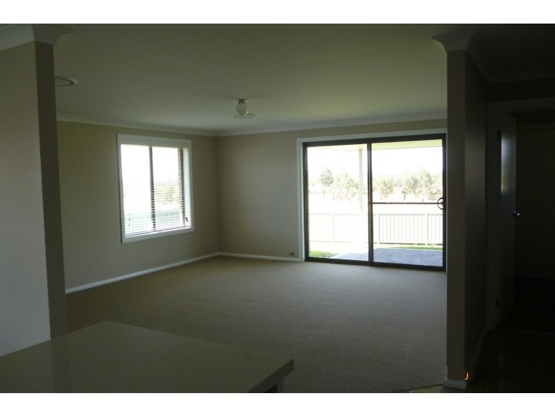 99 White Circle, Mudgee NSW 2850