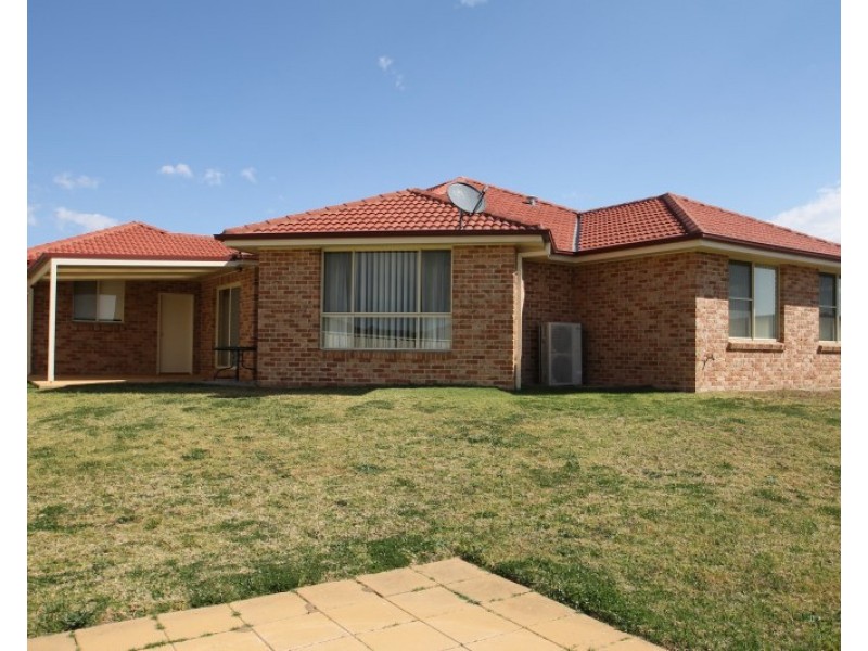 4 Hardy Crescent, Mudgee NSW 2850