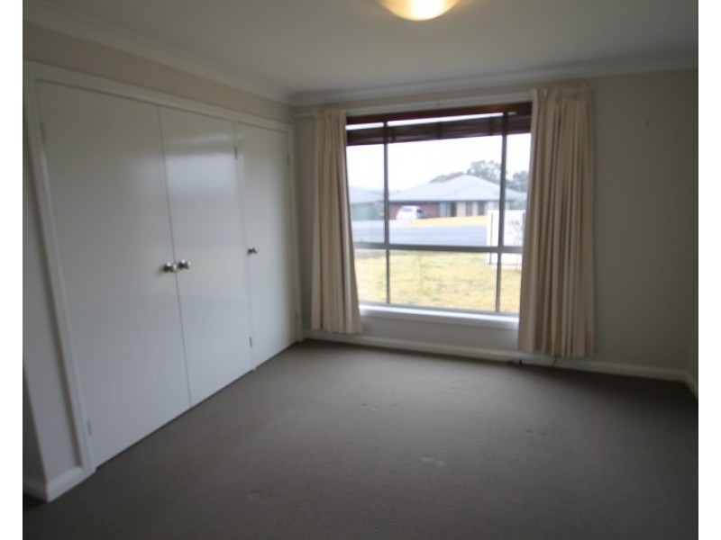 78 White Circle, Mudgee NSW 2850