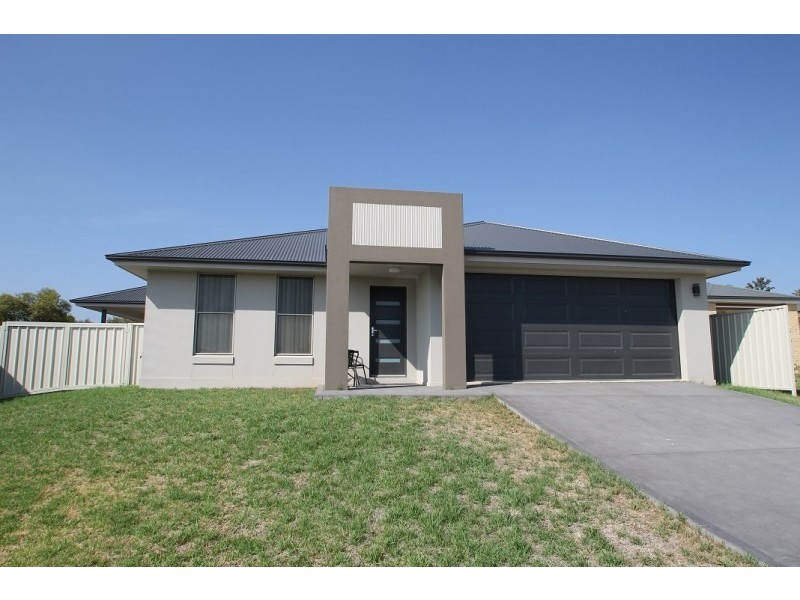 10 Hennessy Place, Mudgee NSW 2850