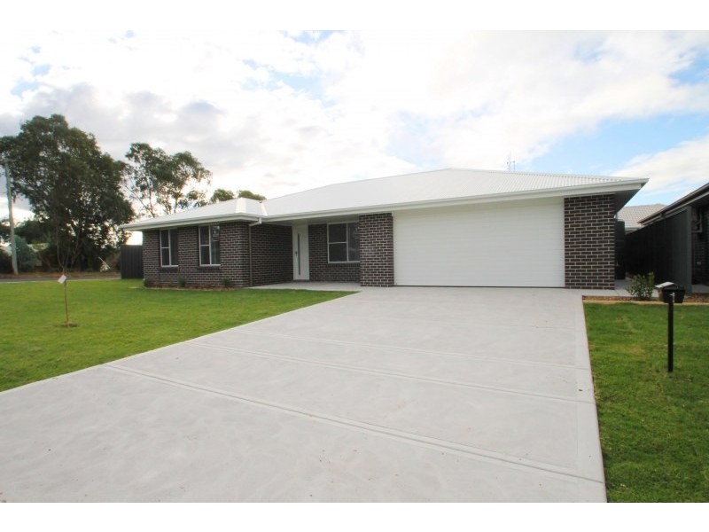 1 Doug Gudgeon Drive, Mudgee NSW 2850