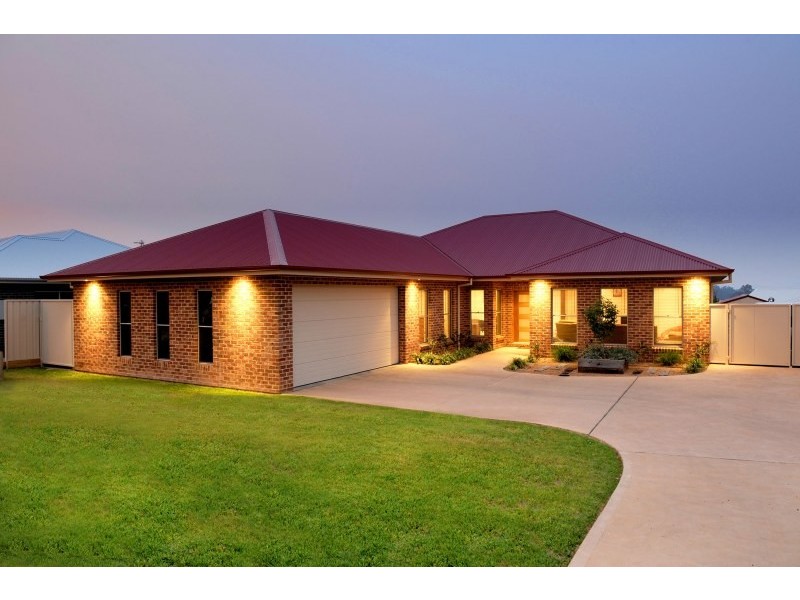 30 Kellett Drive, Mudgee NSW 2850