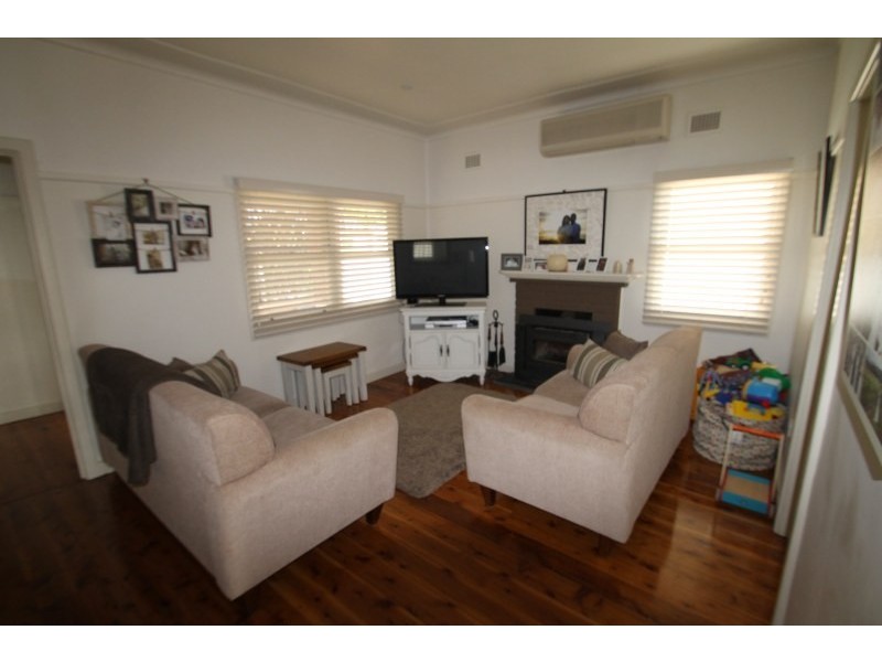 36 Lawson Street, Mudgee NSW 2850