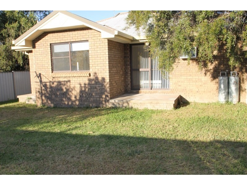 2/18 Denison Street, Mudgee NSW 2850