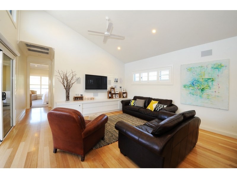 11 Mealey Street, Mudgee NSW 2850