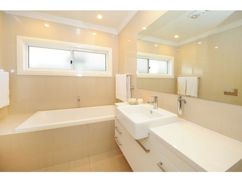 11 Mealey Street, Mudgee NSW 2850