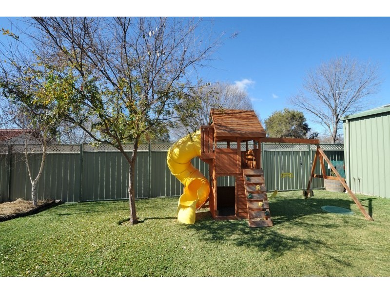 11 Mealey Street, Mudgee NSW 2850