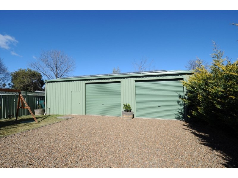 11 Mealey Street, Mudgee NSW 2850