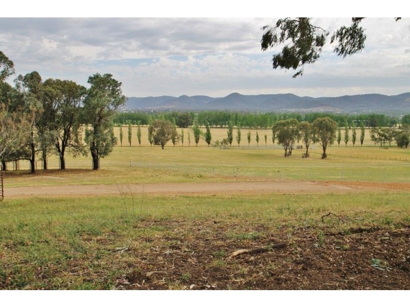 29a Robert Hoddle Grove, Mudgee NSW 2850