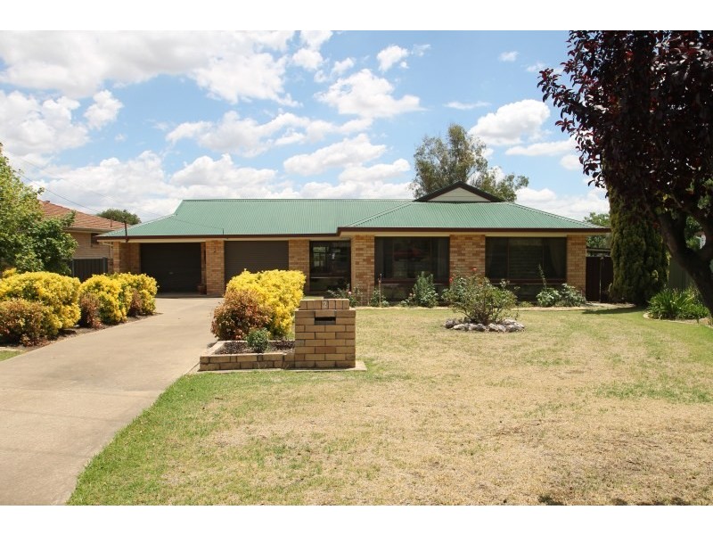 2 Darren Drive, Mudgee NSW 2850