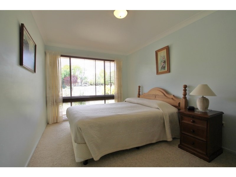 2 Darren Drive, Mudgee NSW 2850
