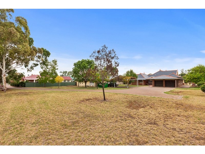 24 Lawson Street, Mudgee NSW 2850