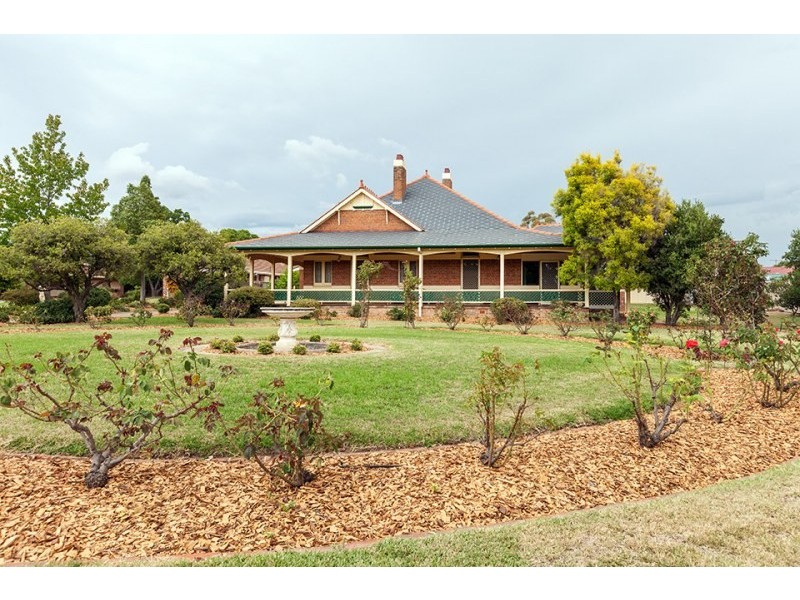 24 Lawson Street, Mudgee NSW 2850
