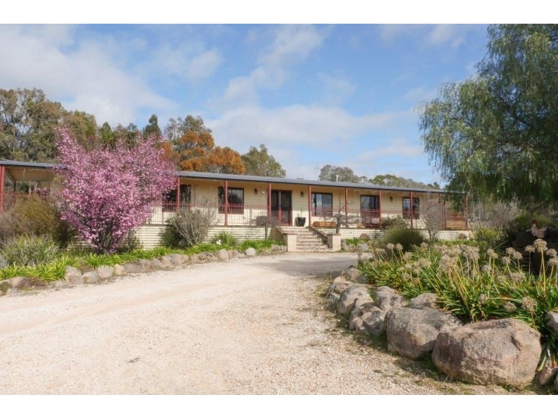 213 Winchester Crescent, Mudgee NSW 2850