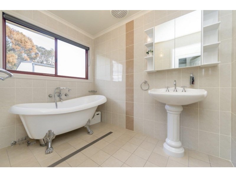 213 Winchester Crescent, Mudgee NSW 2850