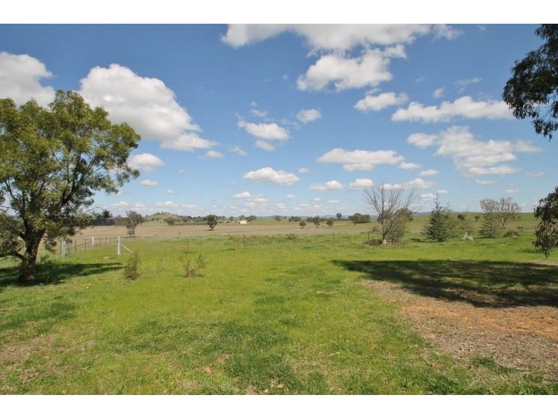 24 Flirtation Hill Lane, Gulgong NSW 2852