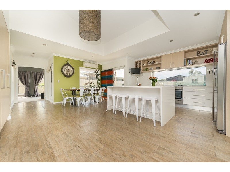 8 Inverness Avenue, Mudgee NSW 2850