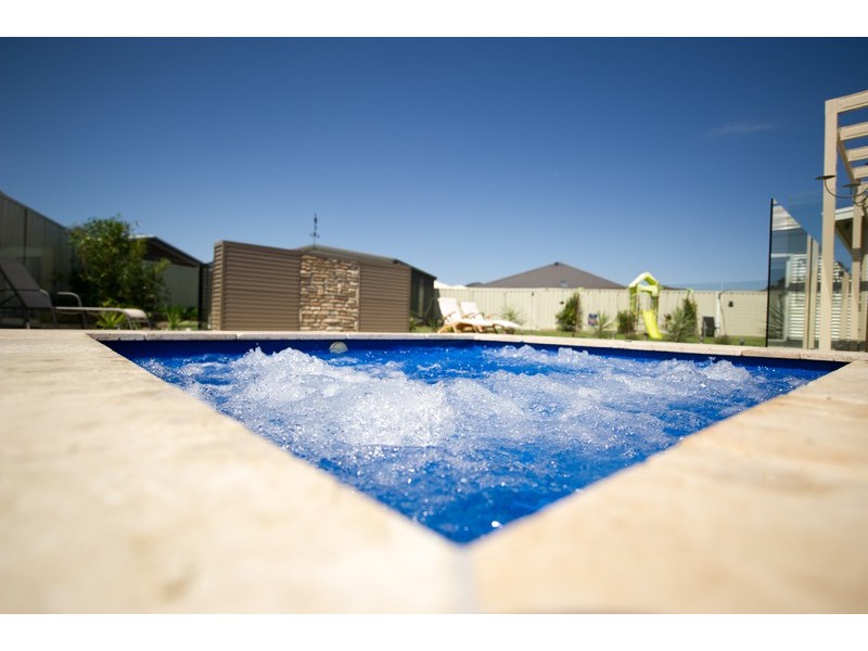 8 Inverness Avenue, Mudgee NSW 2850