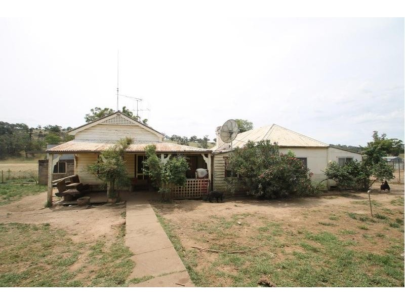 251 Pinelea Road, Goolma NSW 2852